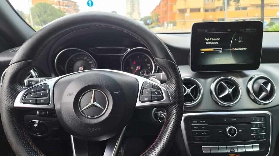 Mercedes-benz GLA 200 d Automatic Premium