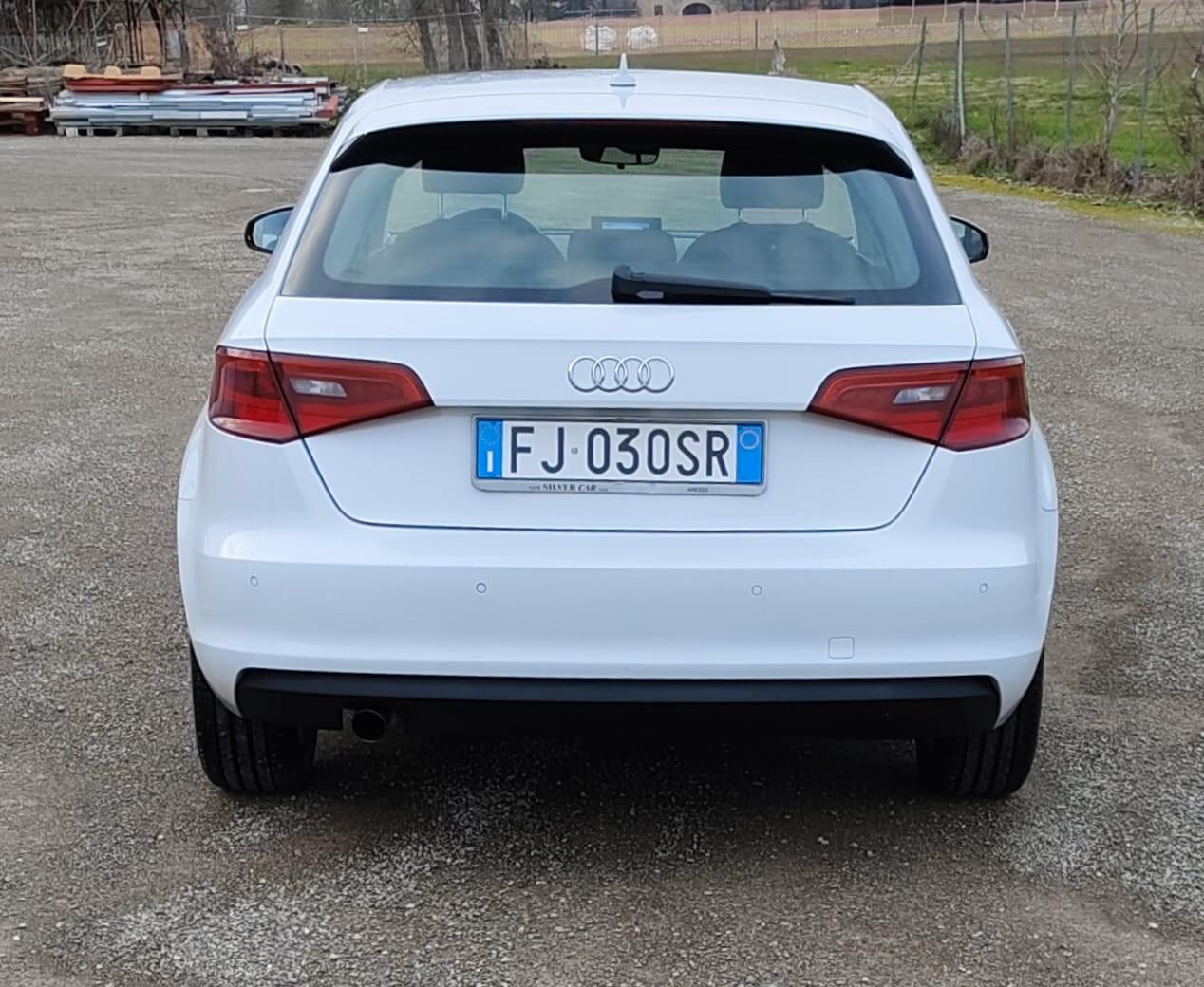 Audi A3 1.6 TDI clean diesel Attraction