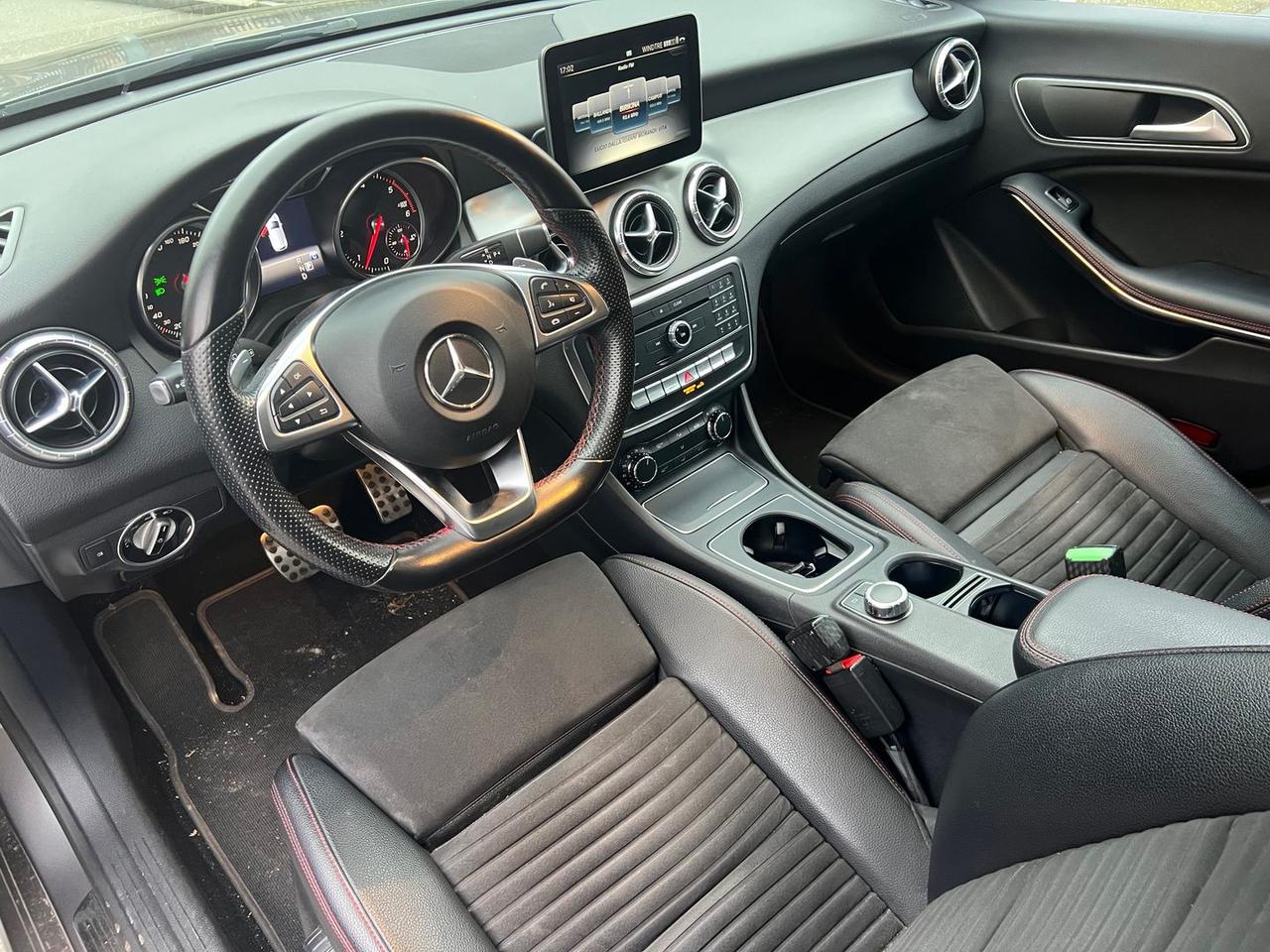 Mercedes-Benz CLA 200 Premium CLA 200 D #9329