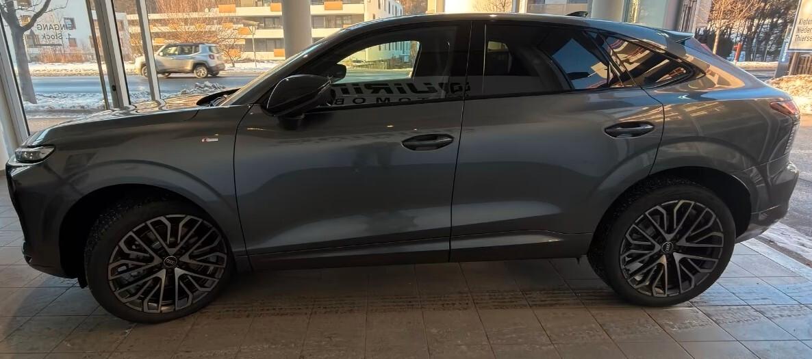 Audi Q3 SPB 2.0 TDI 110 kW S-Tronic S-Line Edition