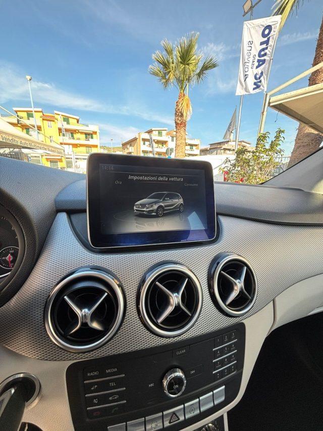 MERCEDES-BENZ B 180 d Automatic Business