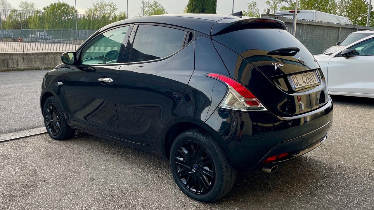 LANCIA 1.0 FIREFLY HYBRID 5P 69CV - NEOPATENTATI