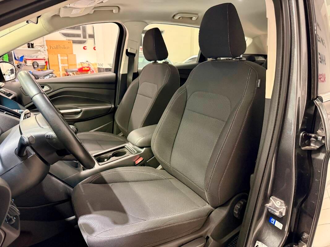 Ford Kuga 1.5 tdci Business s&s 2wd 120cv my18