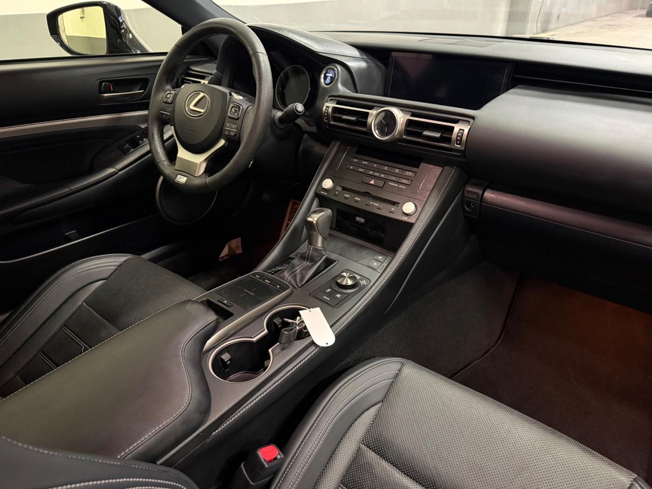 Lexus RC 300h Hybrid F Sport