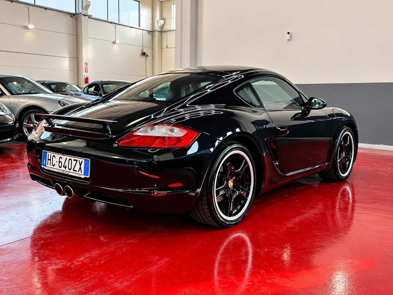 Porsche Cayman 2.7