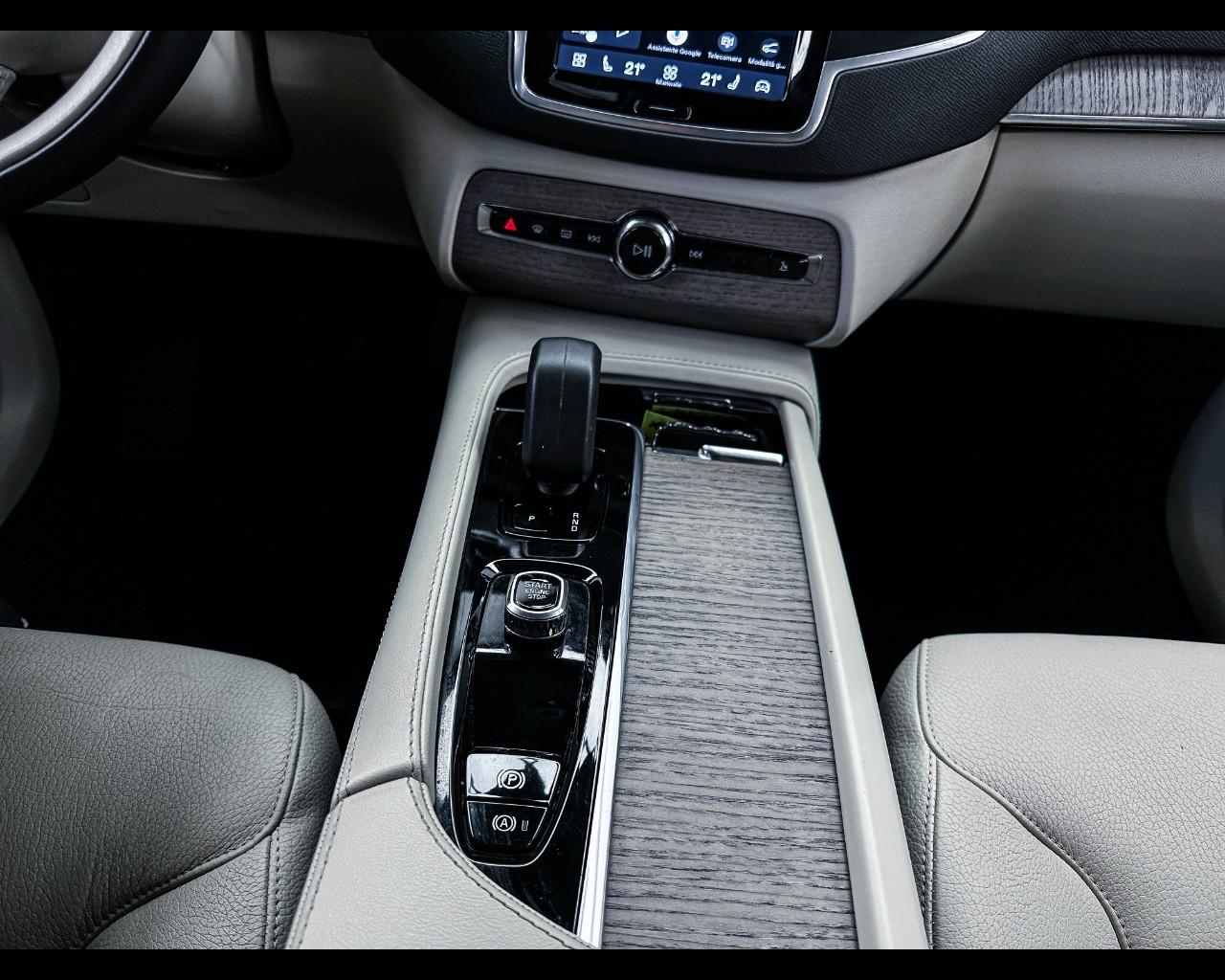 VOLVO XC90 (2014-->) - XC90 B5 (d) AWD automatico 7 posti Core