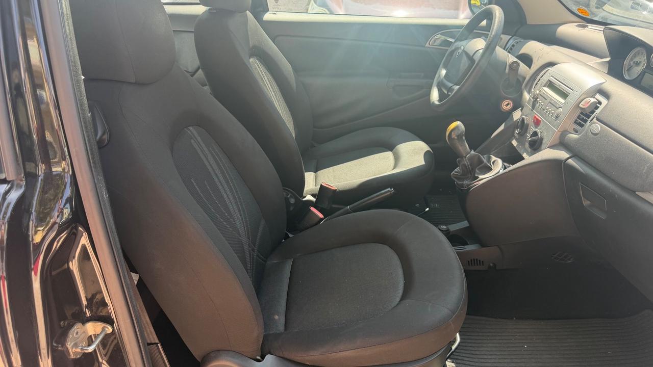 Lancia Ypsilon 1.3 MJT 75 CV Diva
