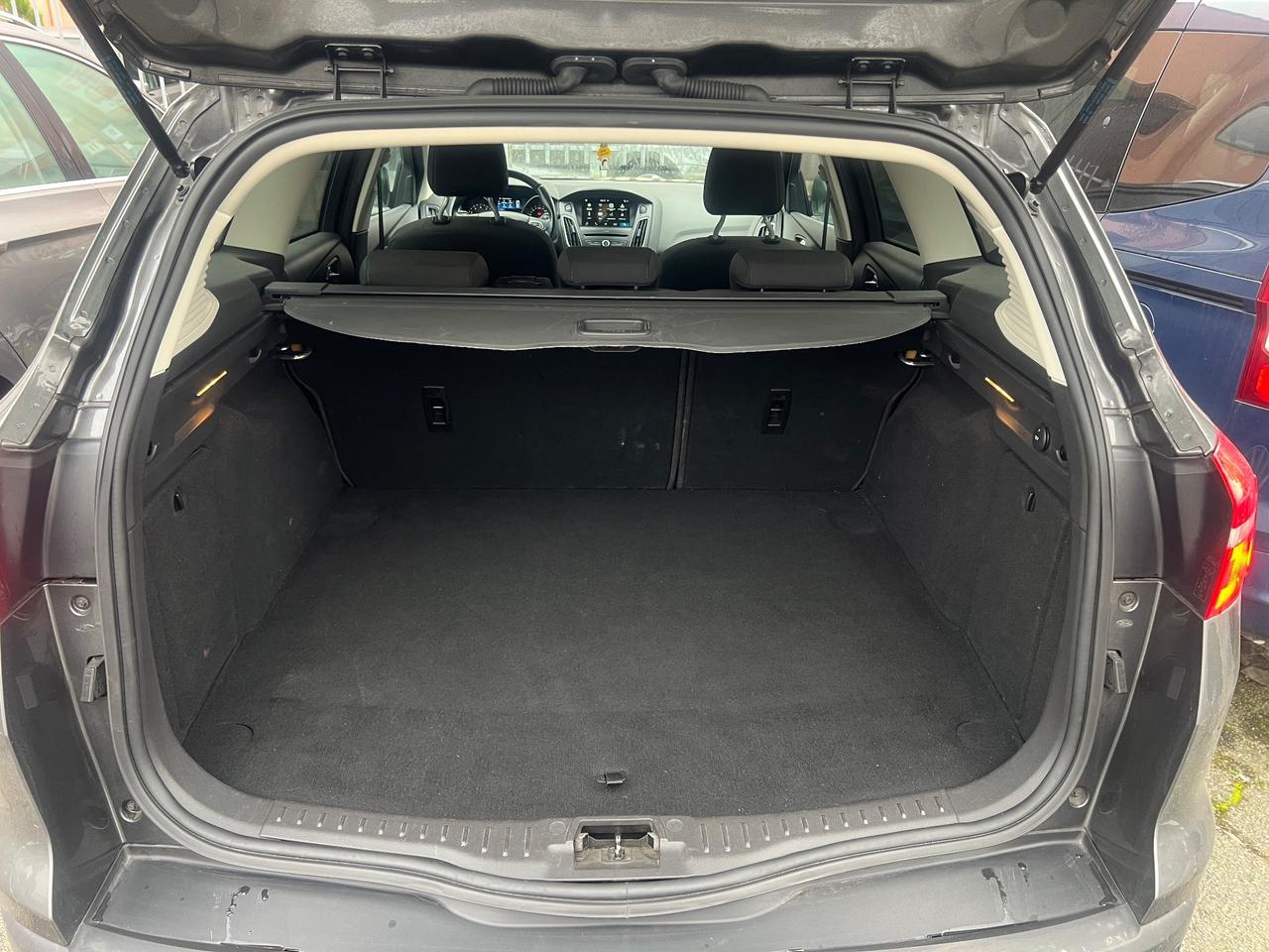 Ford Focus 1.0 EcoBoost 125 CV Start&Stop SW Titanium Business