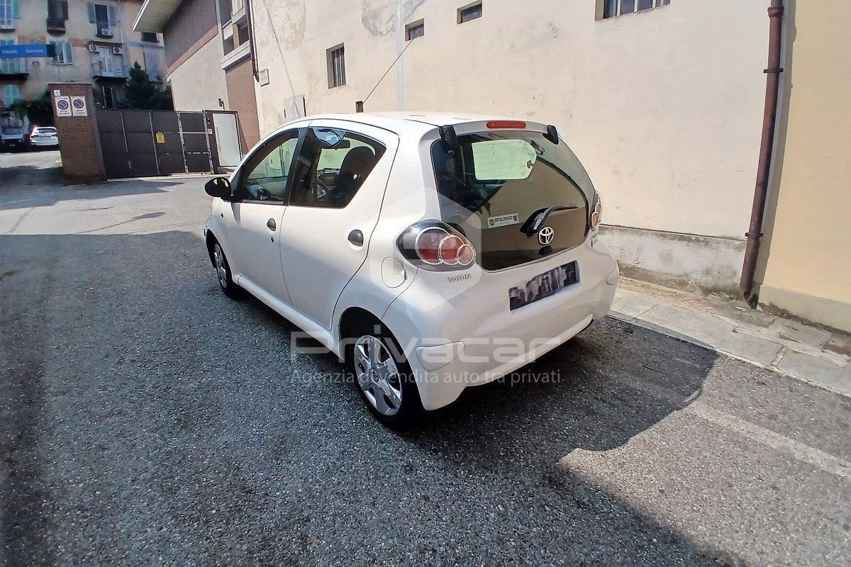 TOYOTA Aygo 1.0 12V VVT-i 5 porte Now Connect