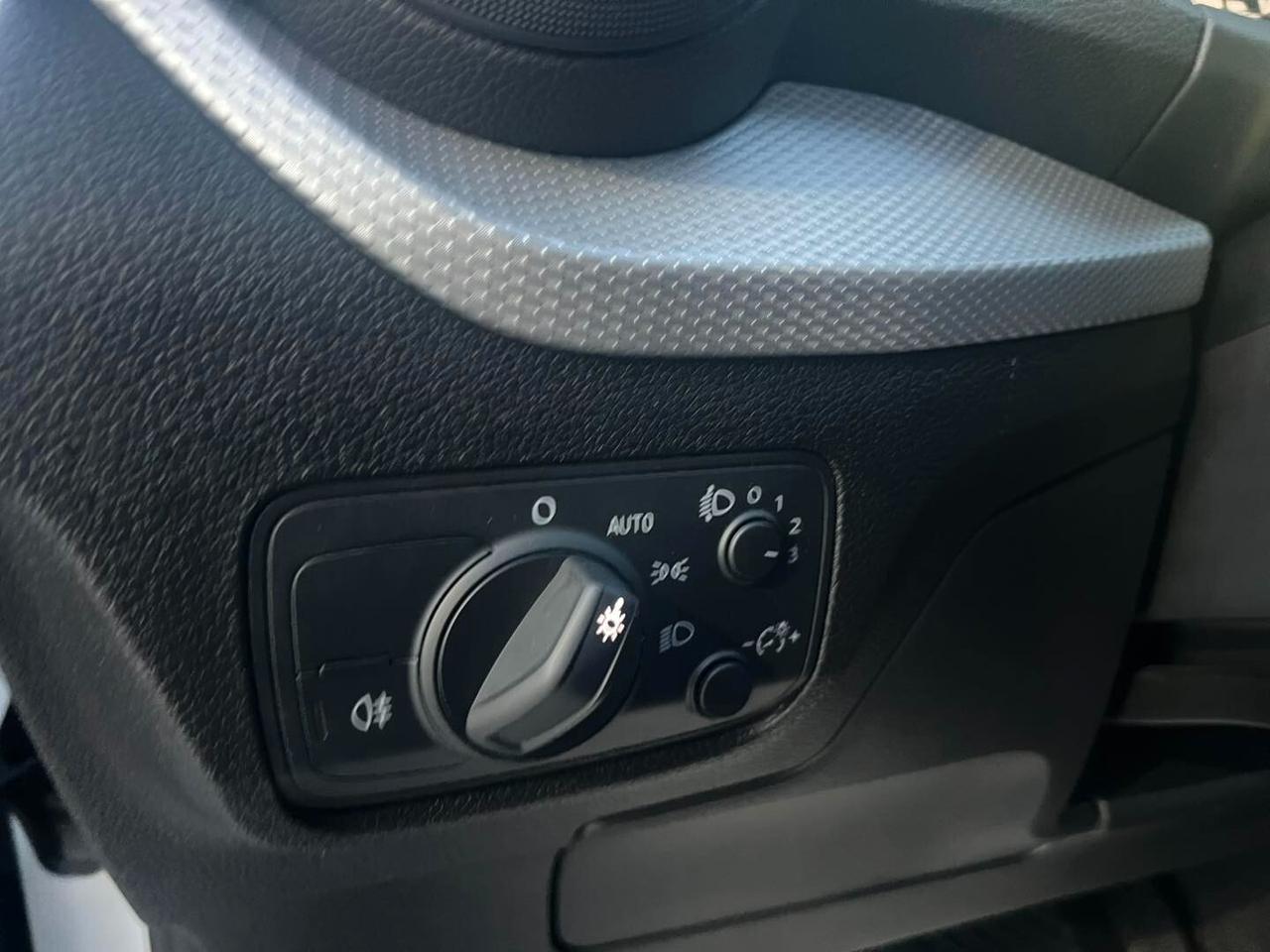 Audi Q2 1.6 TDI 116CV S tronic -PERLA-