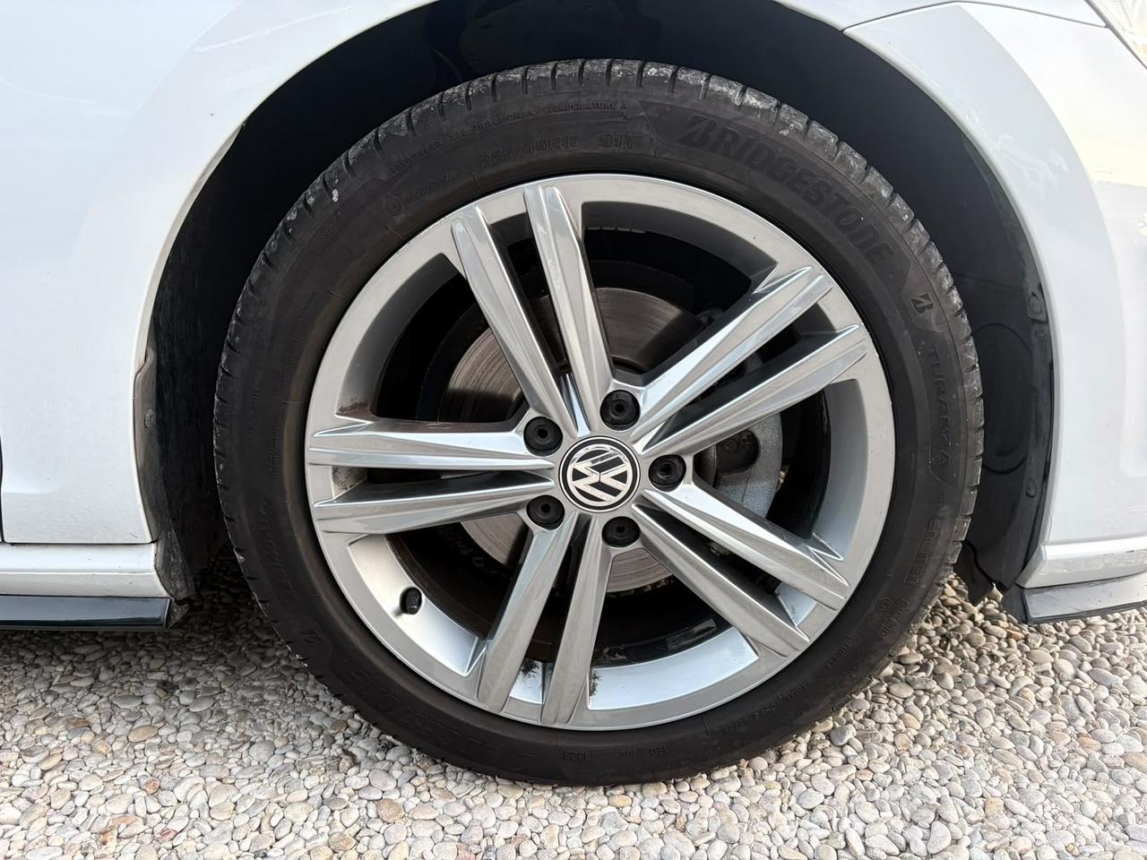 Volkswagen Golf 1.4 TSI R-Line Executive BlueMotion Technology