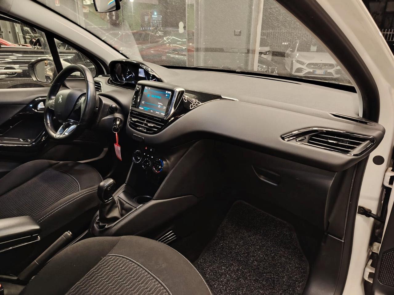 Peugeot 208 PureTech 82 5p. GPL