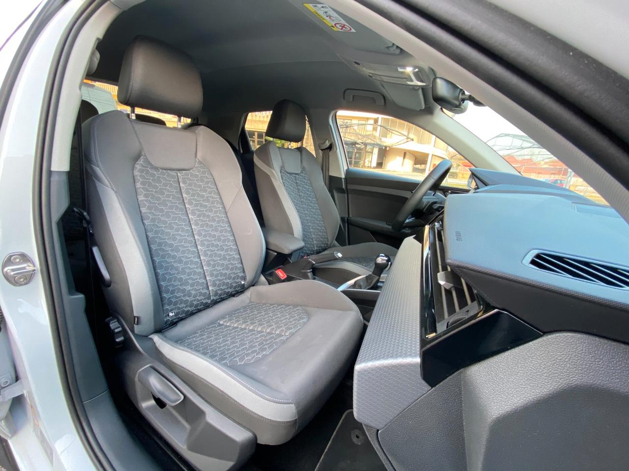 Audi A1 SPB 30 TFSI S tronic Identity Black