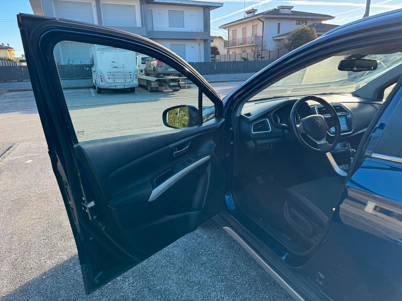 Suzuki S-Cross 1.6 DDiS Start&Stop 4WD All Grip Top