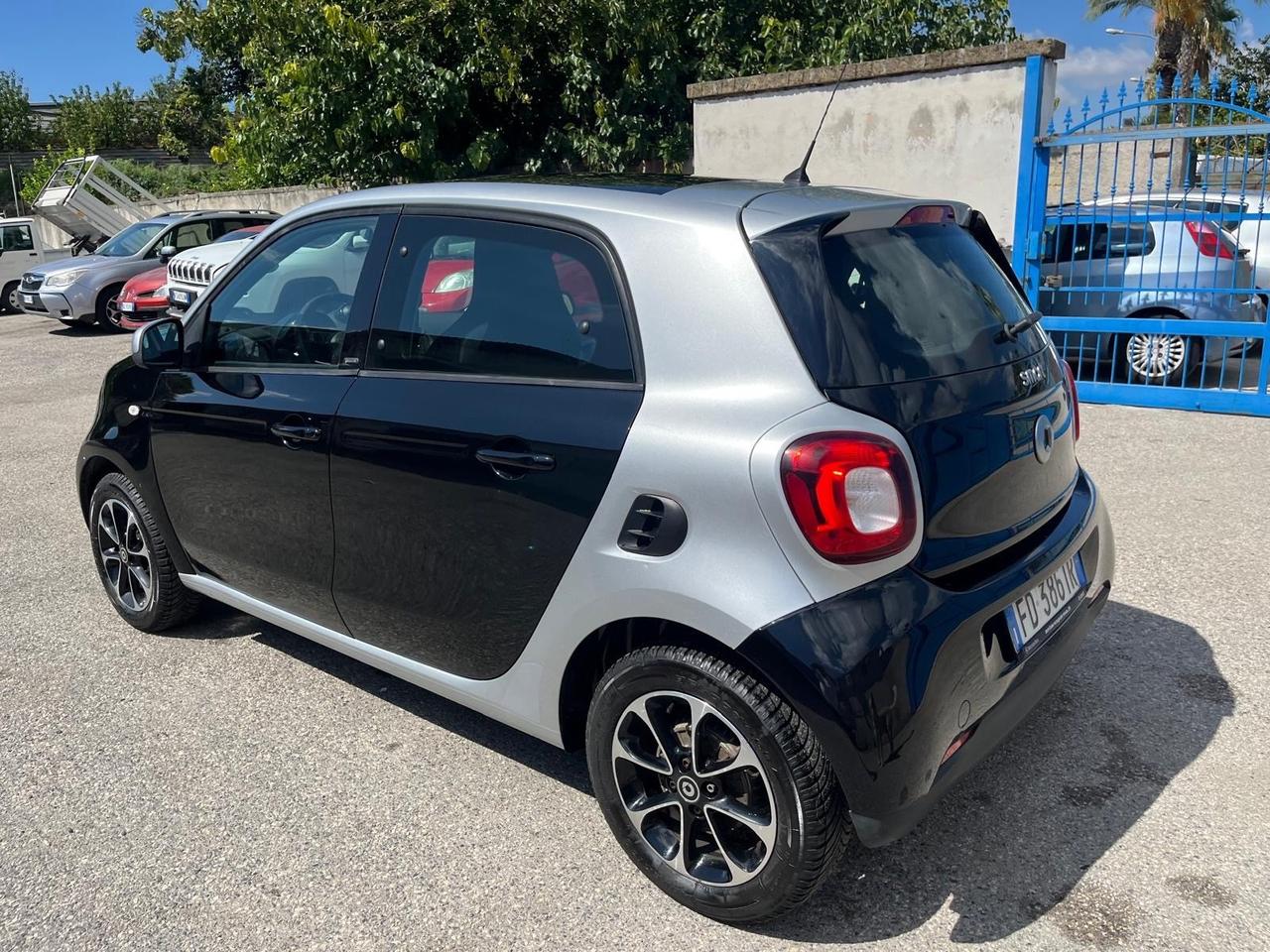 Smart forfour passion-1.0-71 cv -full -2016