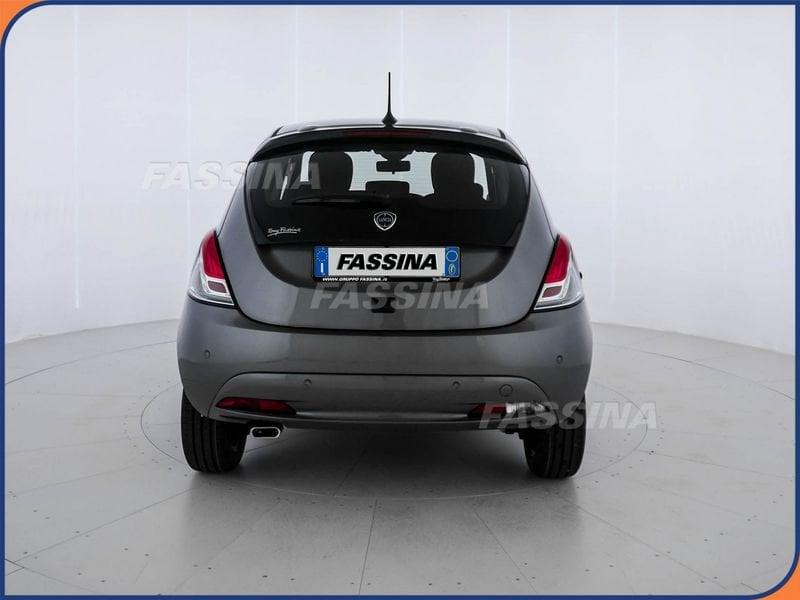 Lancia Ypsilon 1.0 FireFly 5 porte S&S Hybrid Platino