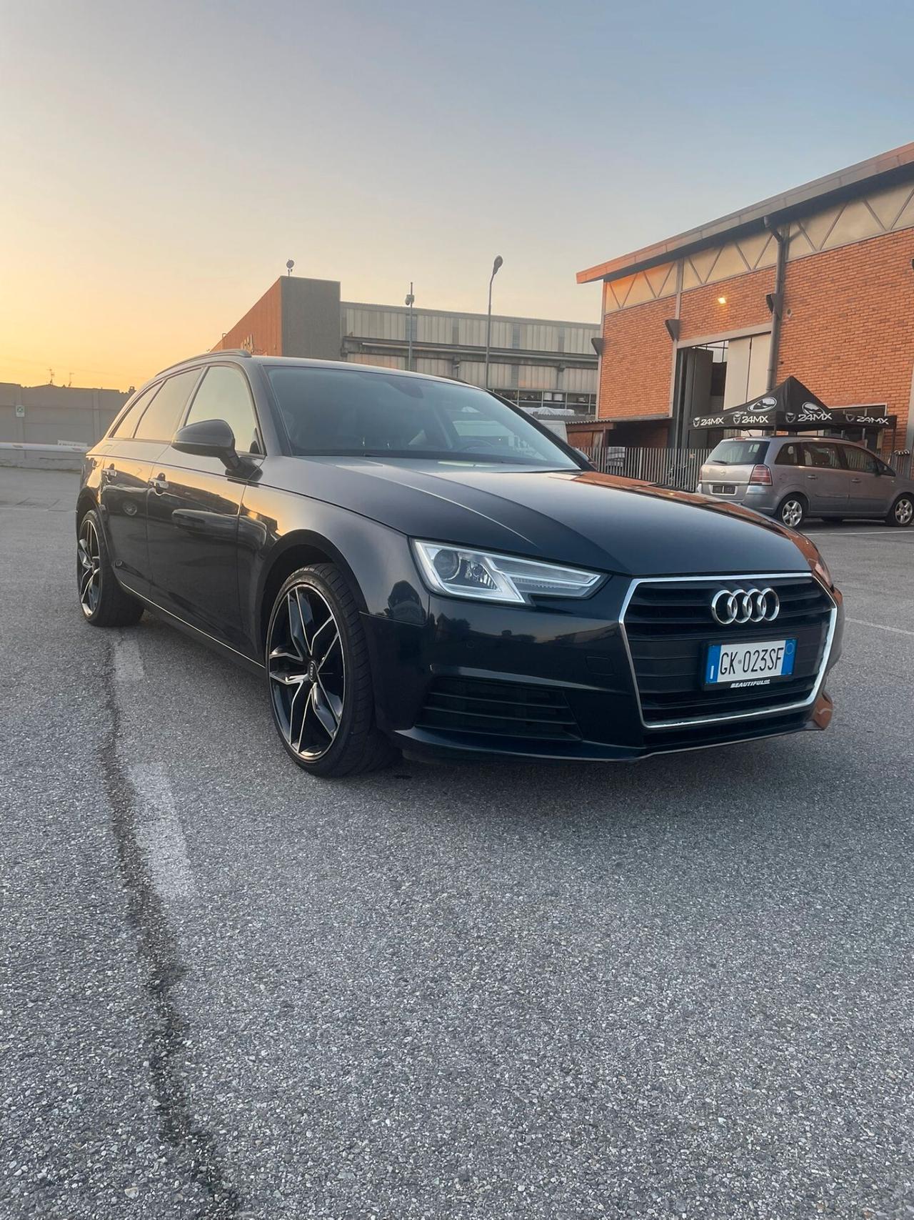 Audi A4 Avant 2.0 TDI 150 CV S tronic S line edition
