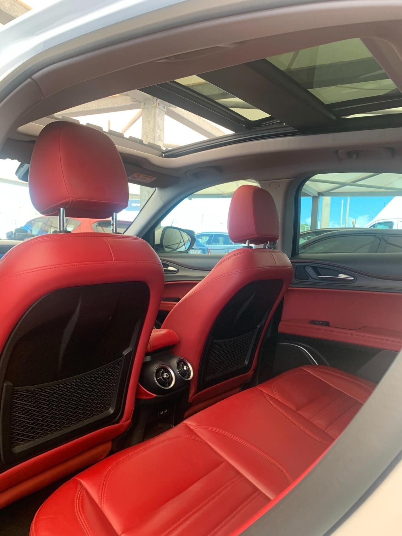 Alfa Romeo Stelvio 210 CV Q4 full tetto uniprò