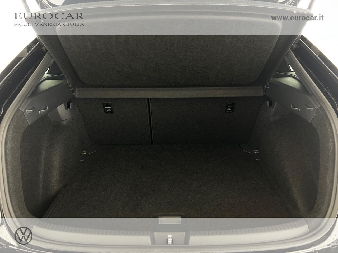 Volkswagen Taigo 1.0 tsi r-line 110cv