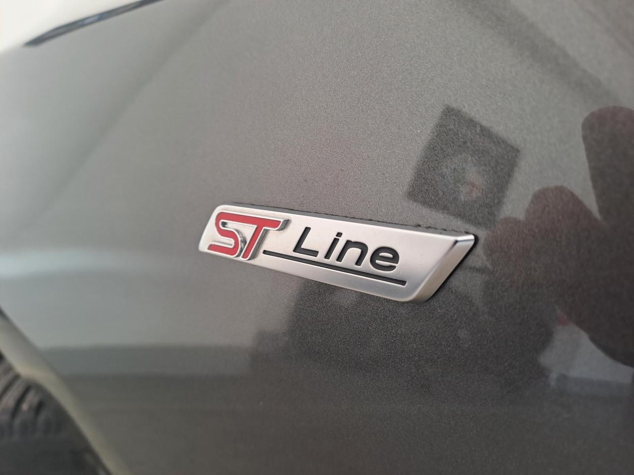 Ford Focus 1.0 EcoBoost Hybrid 125 CV 5p. ST-Line Style