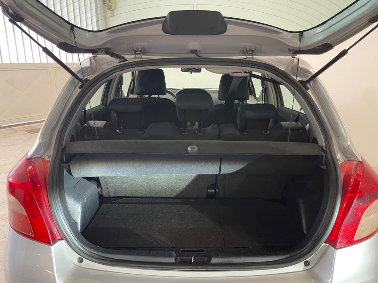 Toyota Yaris 1.0 5 porte Navi km 139.000 Perfetta !