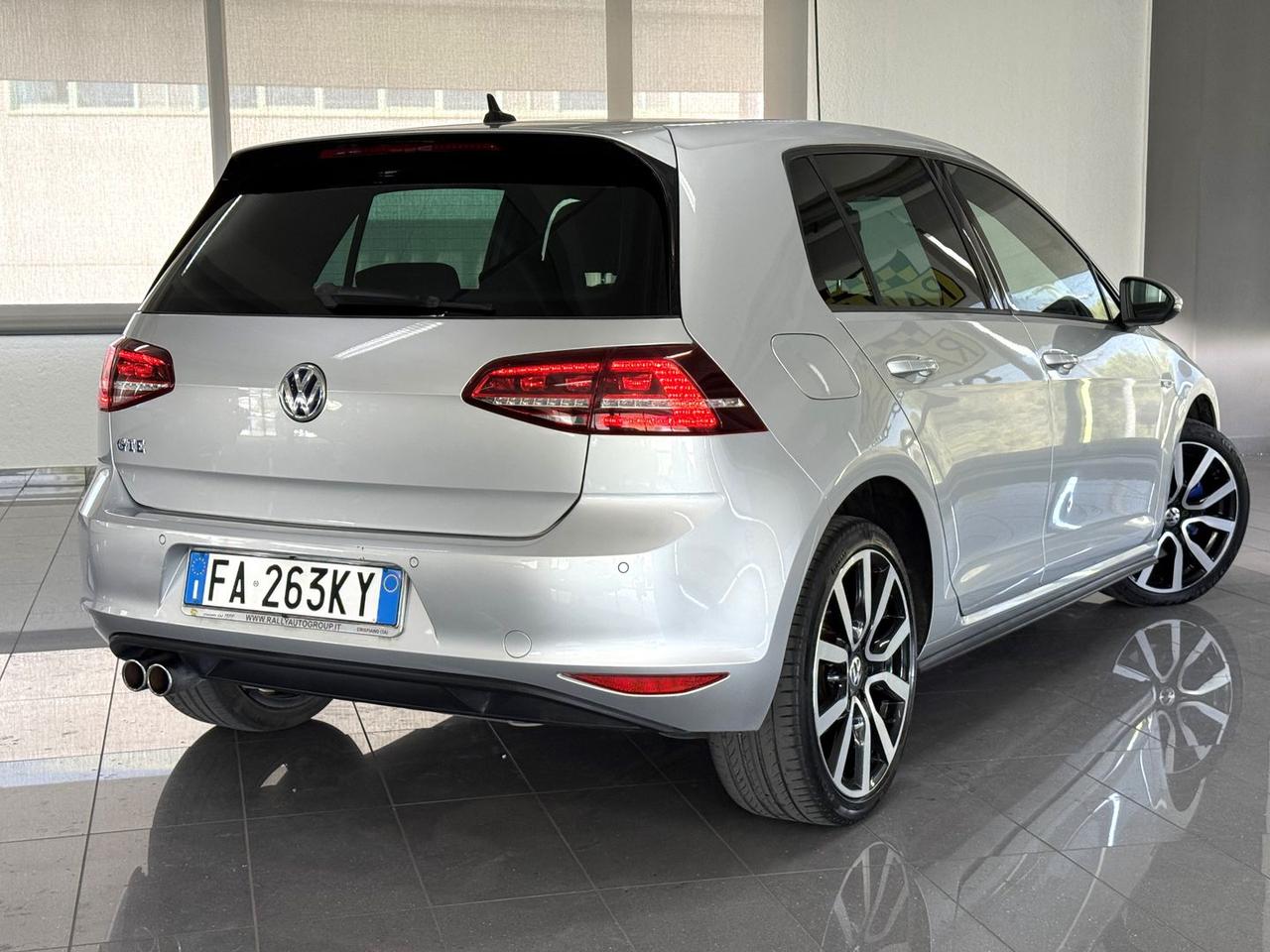 Volkswagen Golf Highline Executive GTE #12092