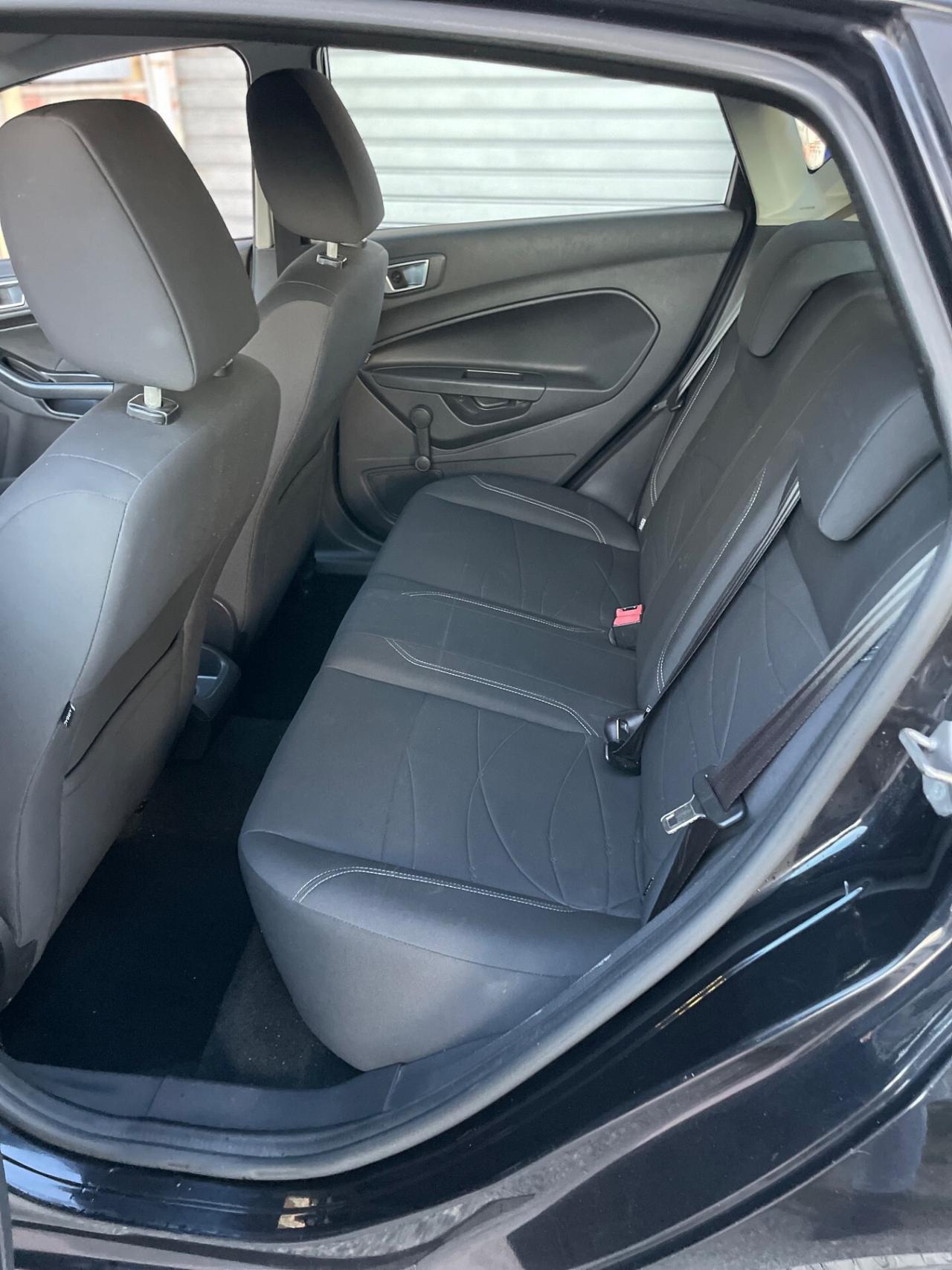 Ford Fiesta 1.5 TDCi 75CV 5 porte