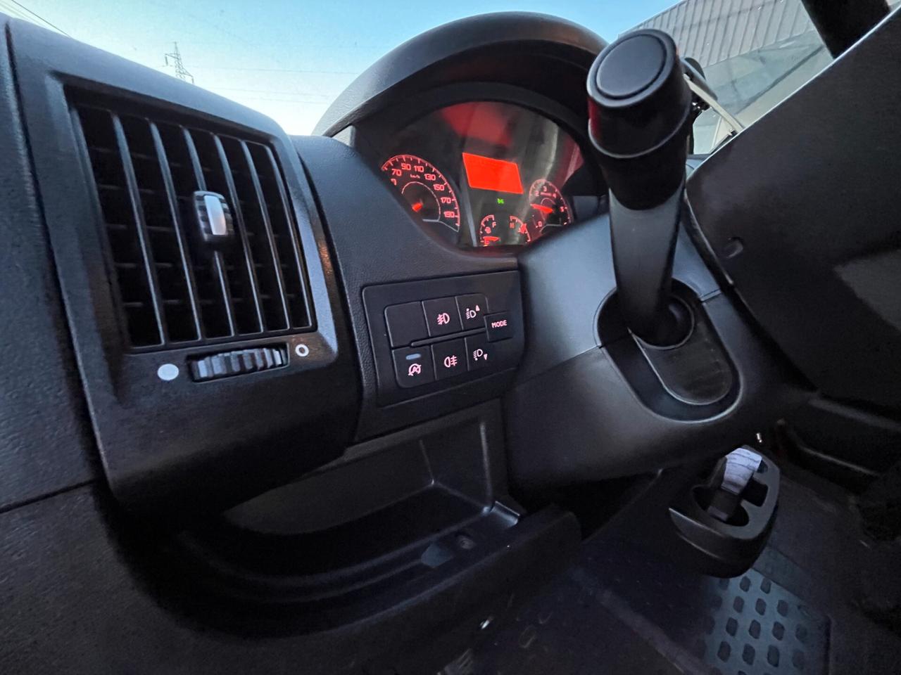 PEUGEOT BOXER 335 L2 H2 2.2 BlueHDi 140 CV * FURGONE