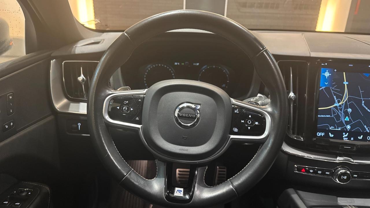 Volvo XC 60 197 CV - 2020