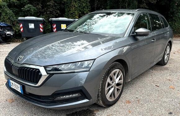 Skoda Octavia 2.0 TDI EVO SCR DSG Wagon Executive