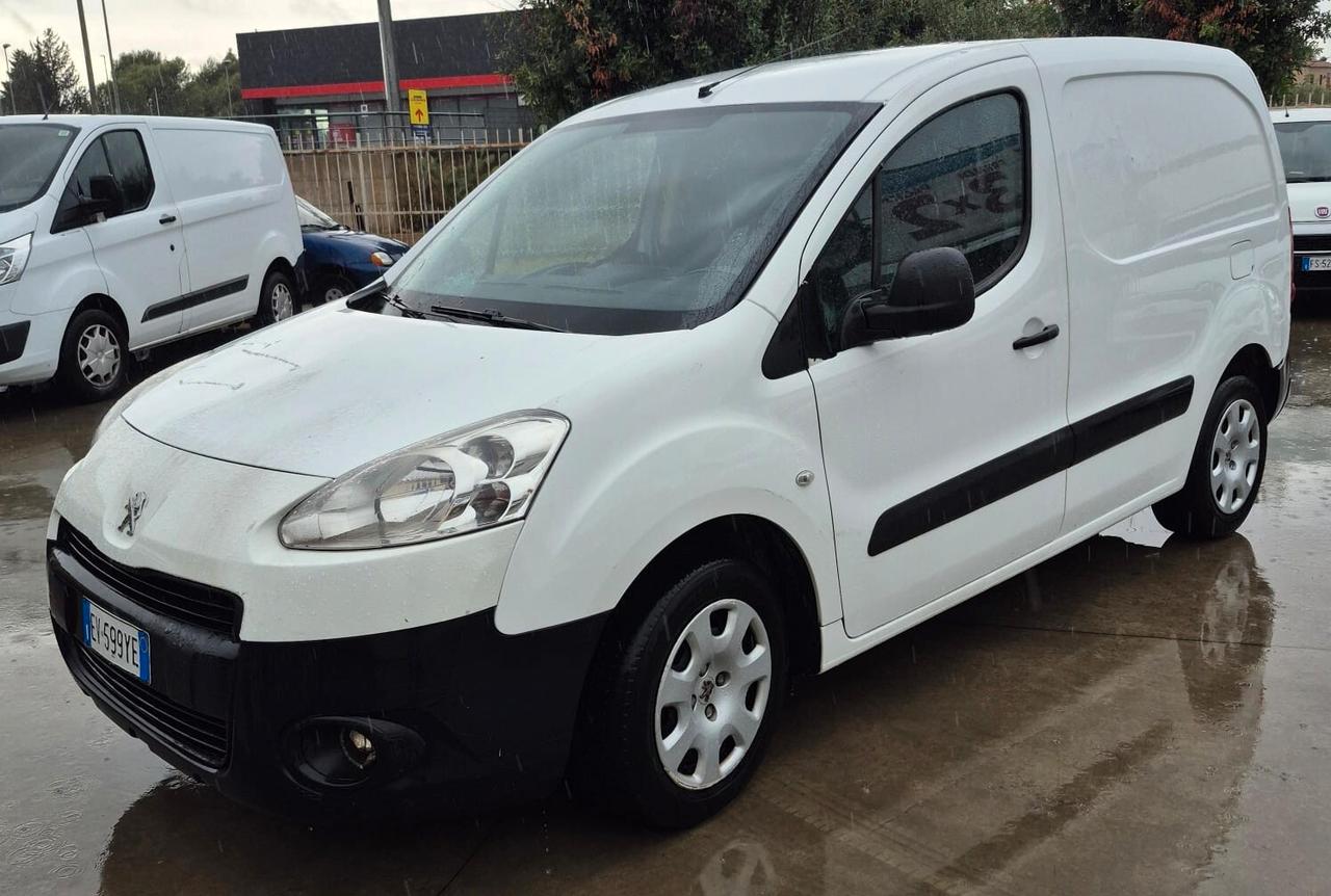 Peugeot partner 3 posti