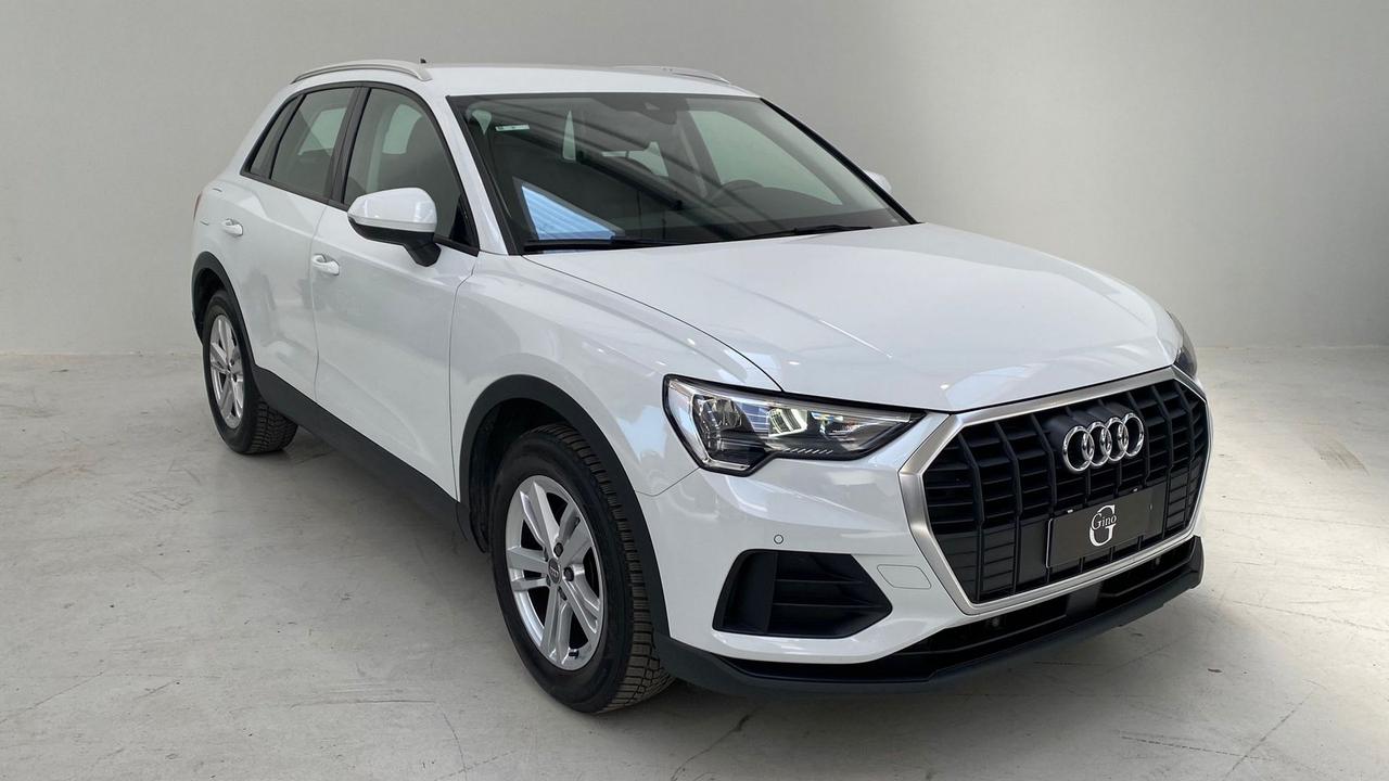 AUDI Q3 35 2.0 tdi Business s-tronic