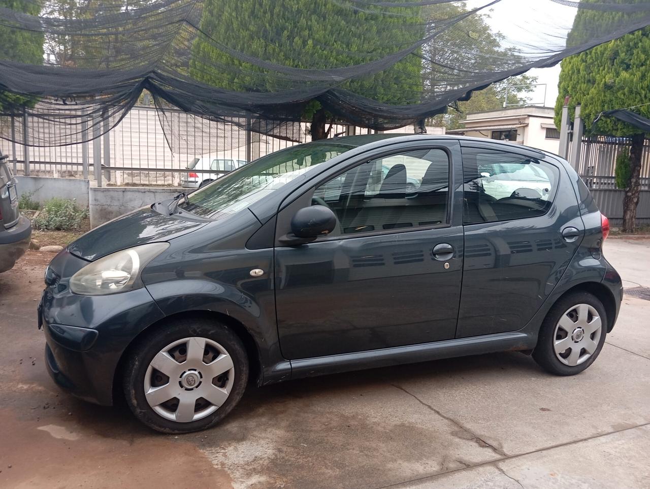 Toyota Aygo 1.0 12V VVT-i 5 porte automatica