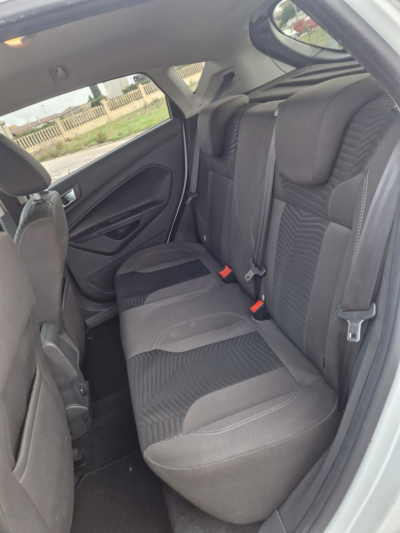 Ford Fiesta 1.4 5p. Bz.- GPL Titanium