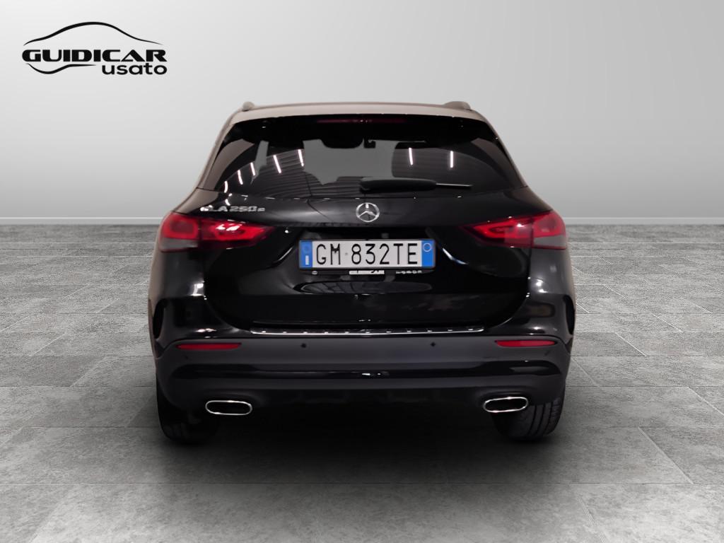 Mercedes-Benz GLA-H247 2020 - GLA 250 e phev (eq-power) Premium auto