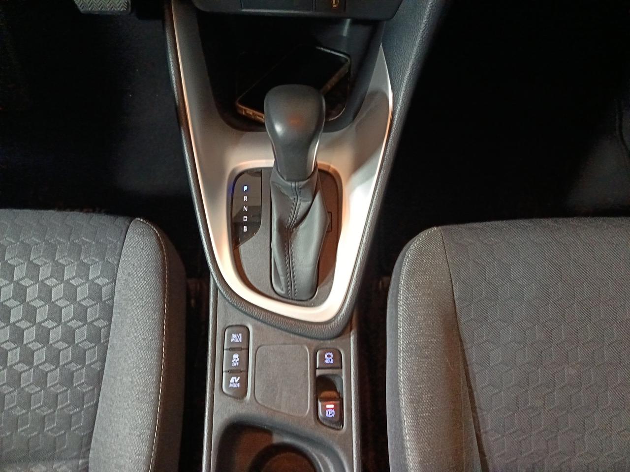 TOYOTA Yaris 4ª serie - Yaris 1.5 Hybrid 5 porte Business