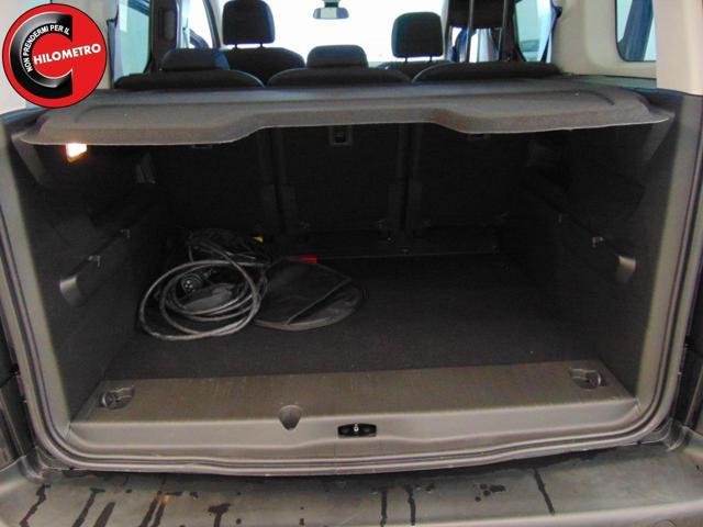 FIAT E-Doblo e-Doblò 50 kWh Launch Edition