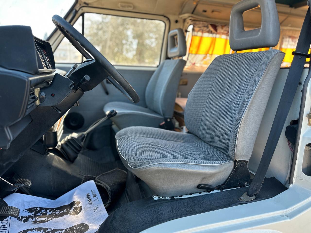 Volkswagen T3 Westfalia Joker "Hochdach" (Tetto Alto rigido)
