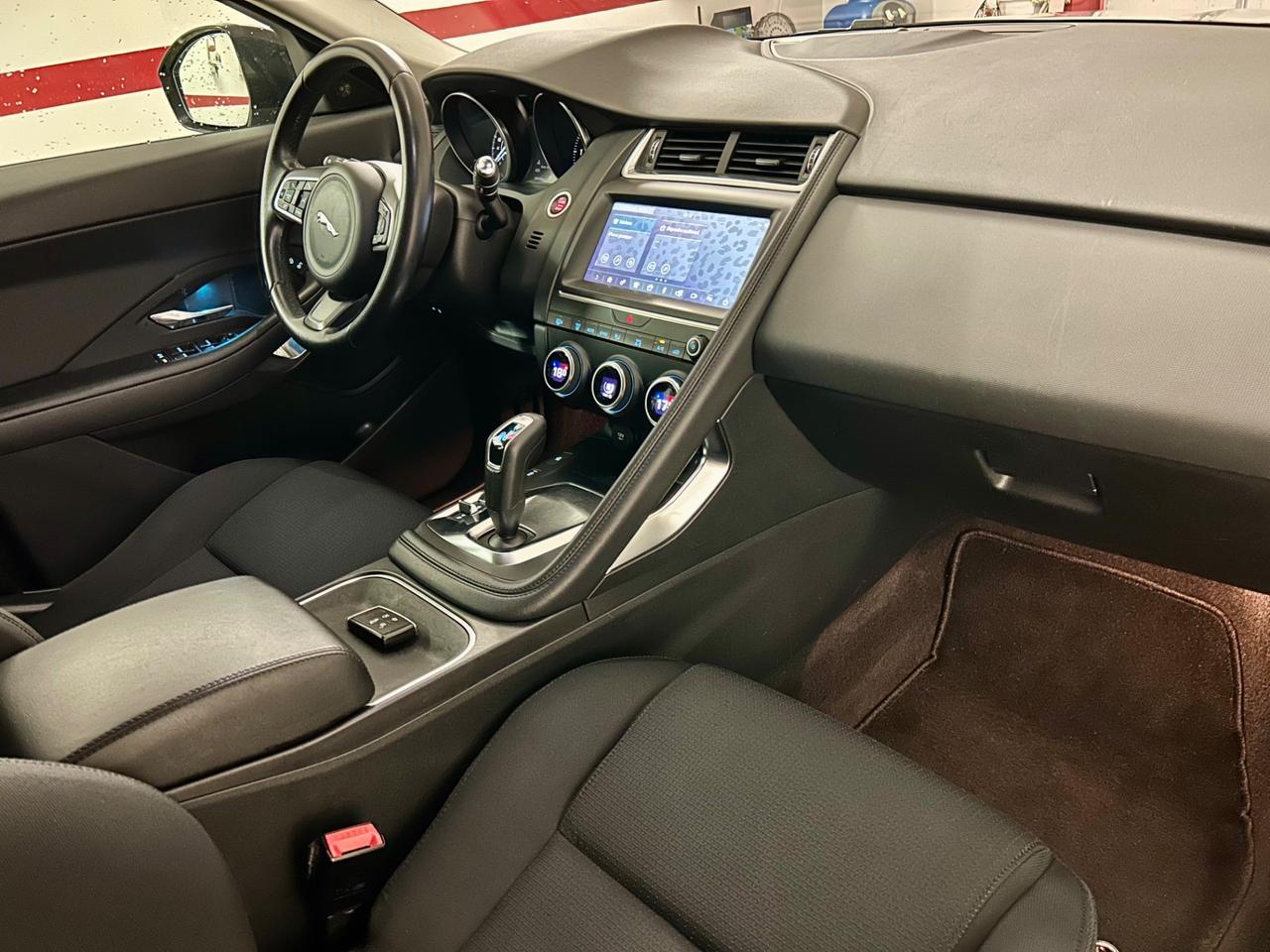 Jaguar E-Pace 2.0D 180 CV AWD aut. First Edition