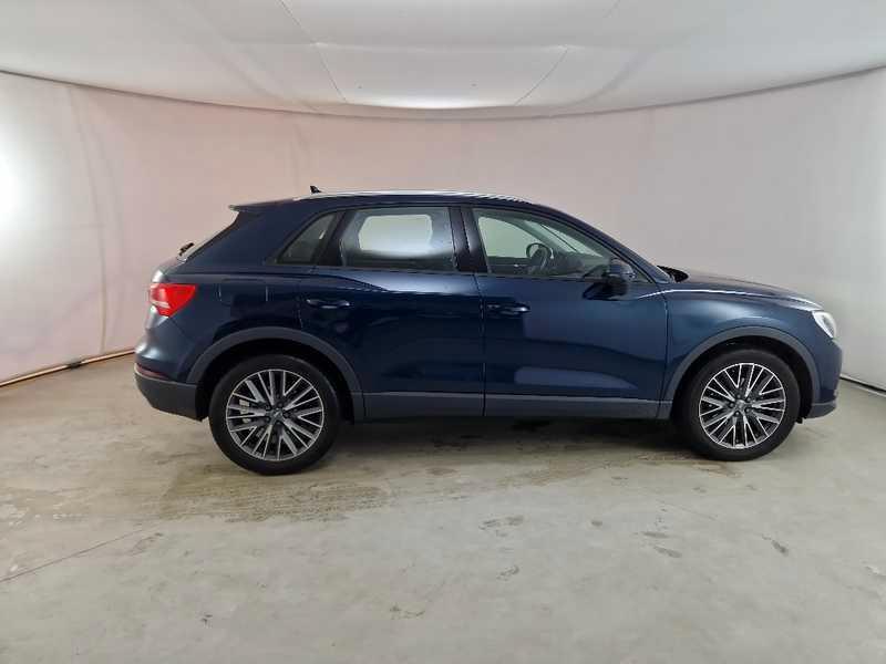 AUDI Q3 35 TDI S tronic Business