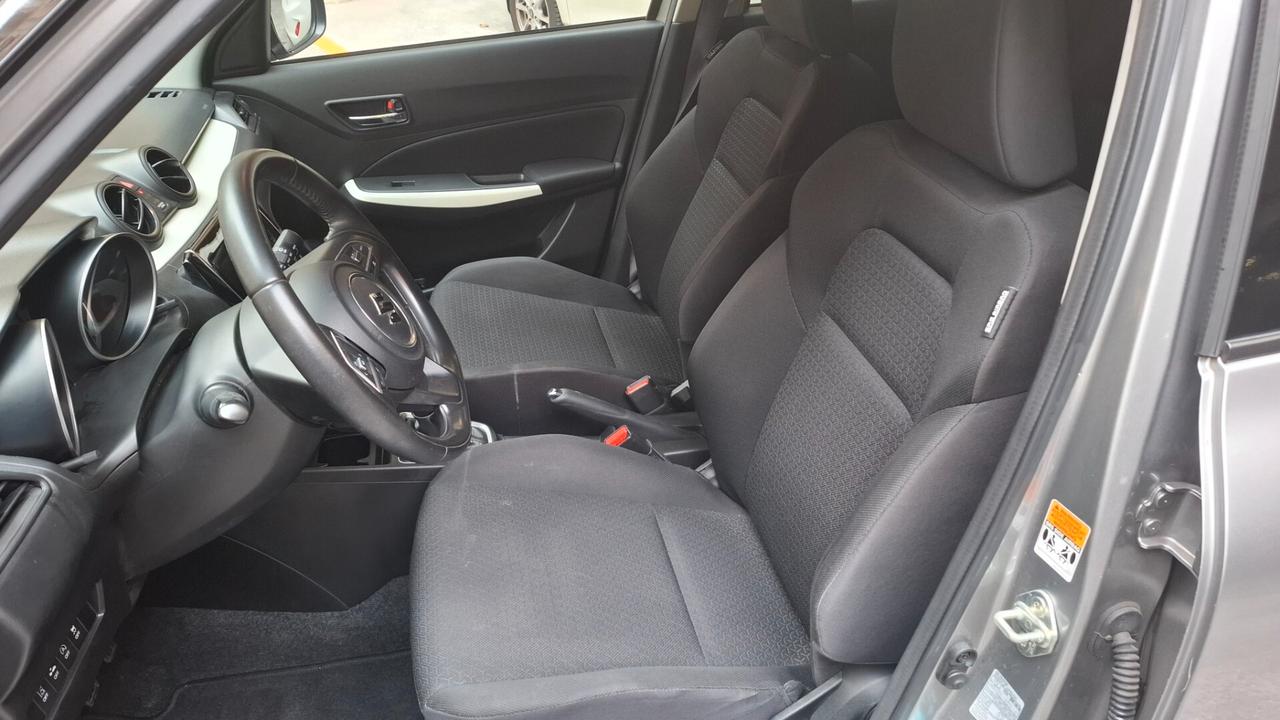 Suzuki Swift 1.2 Hybrid 4WD AllGrip Top