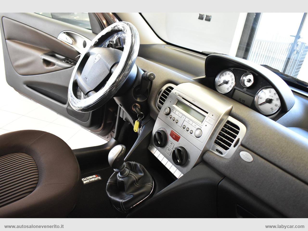 LANCIA Ypsilon 1.2 Versus