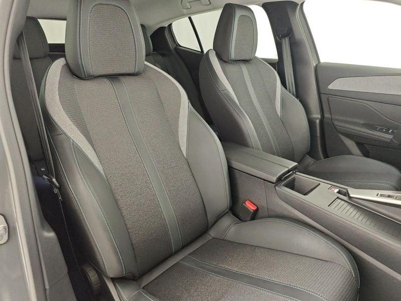 Peugeot 408 Hybrid 145 e-DCS6 Allure