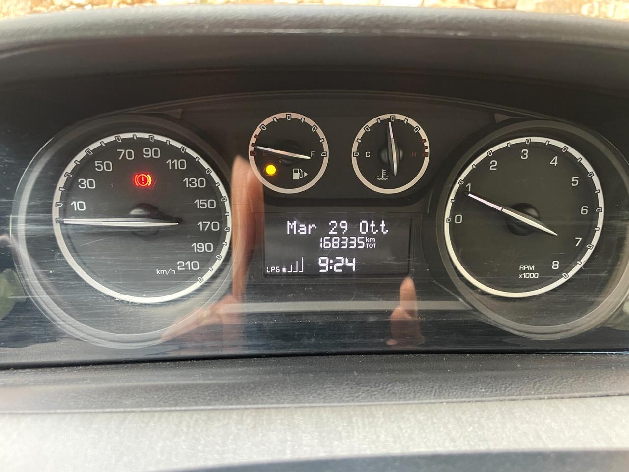 Lancia Ypsilon 1.2 69 CV 5 porte GPL Ecochic Silver