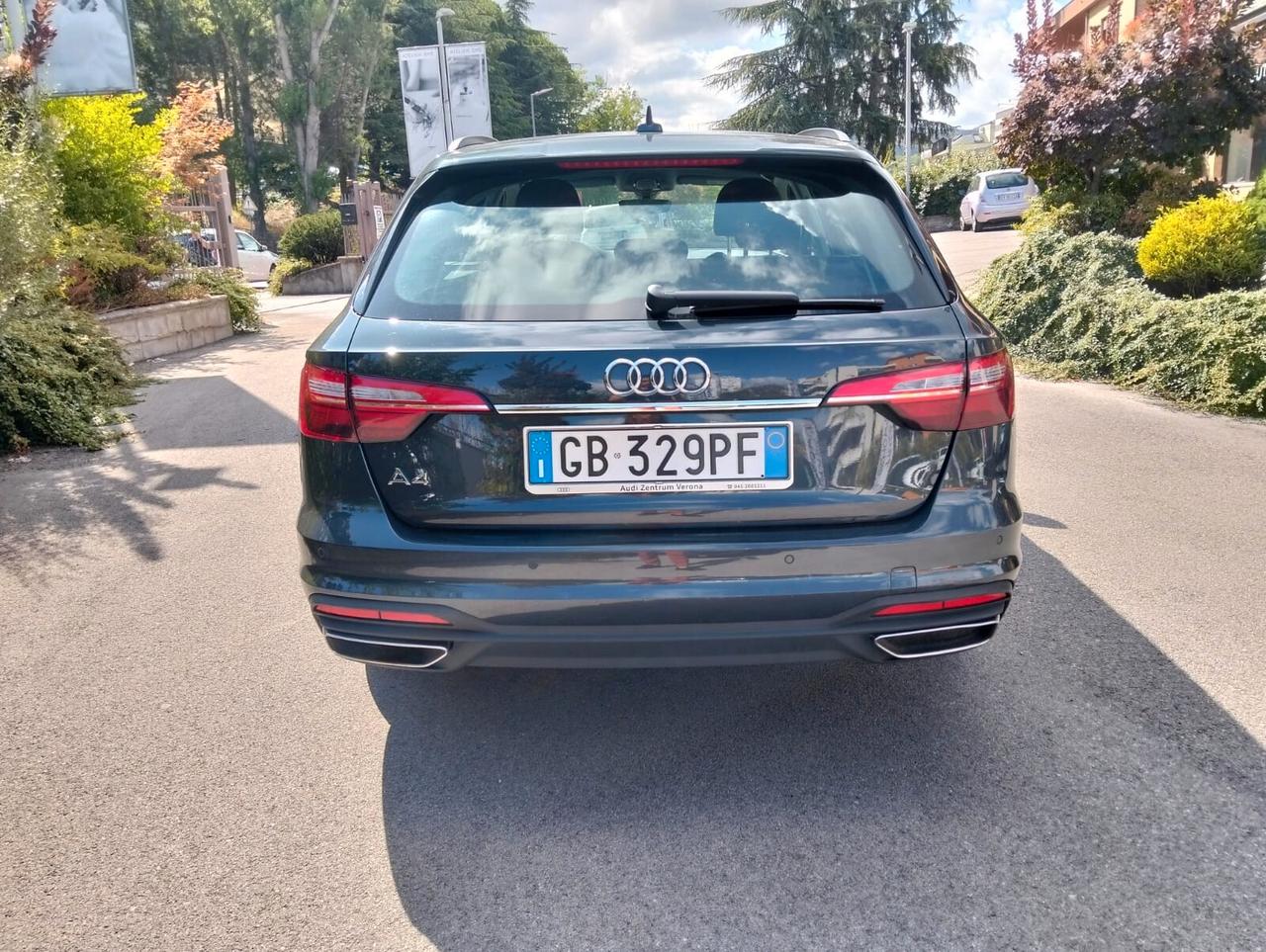 Audi A4 Avant 35 TDI/163 CV S tronic Business Advanced