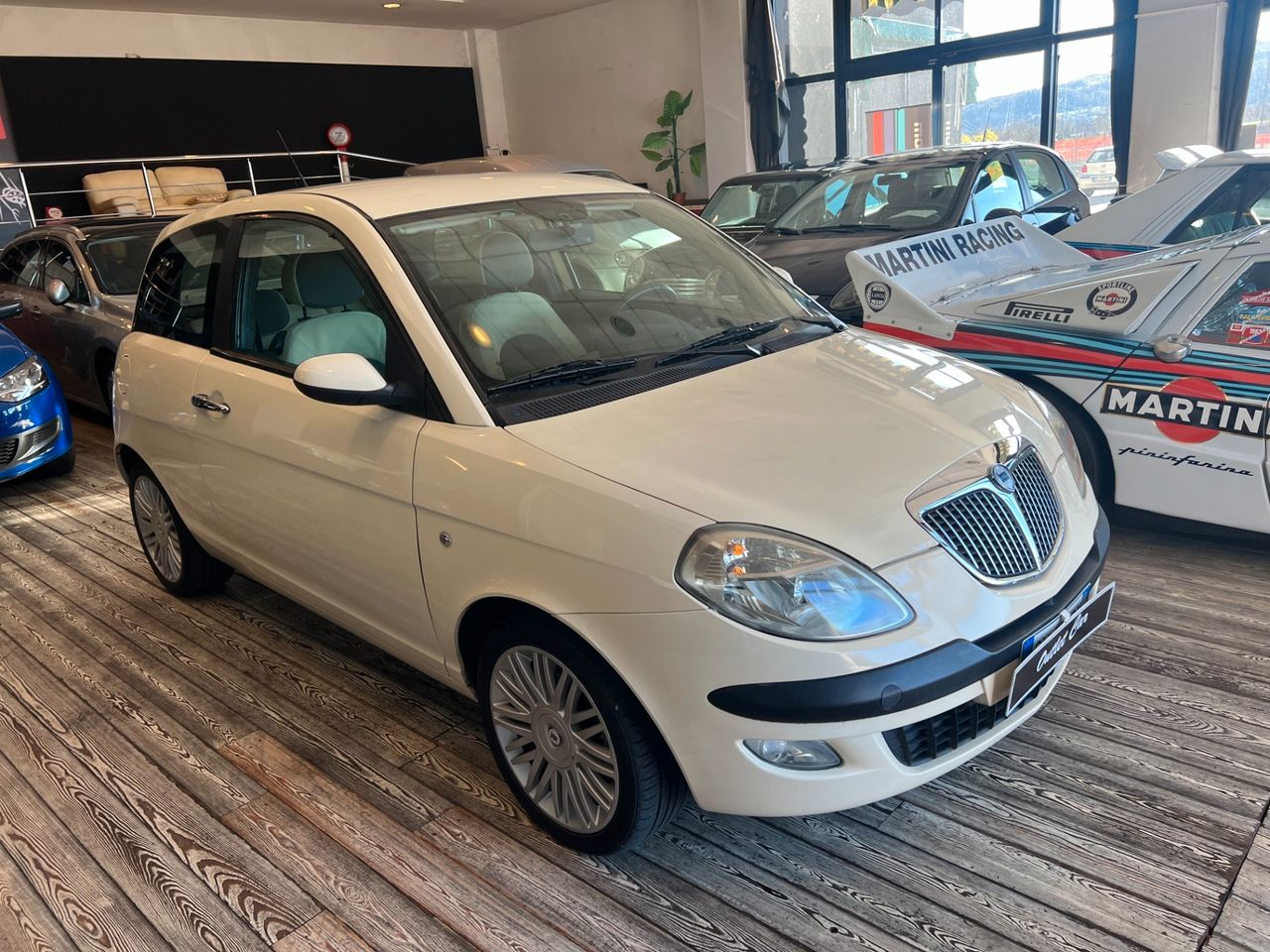 Lancia Ypsilon 1.2 16V Platino / GARANZIA