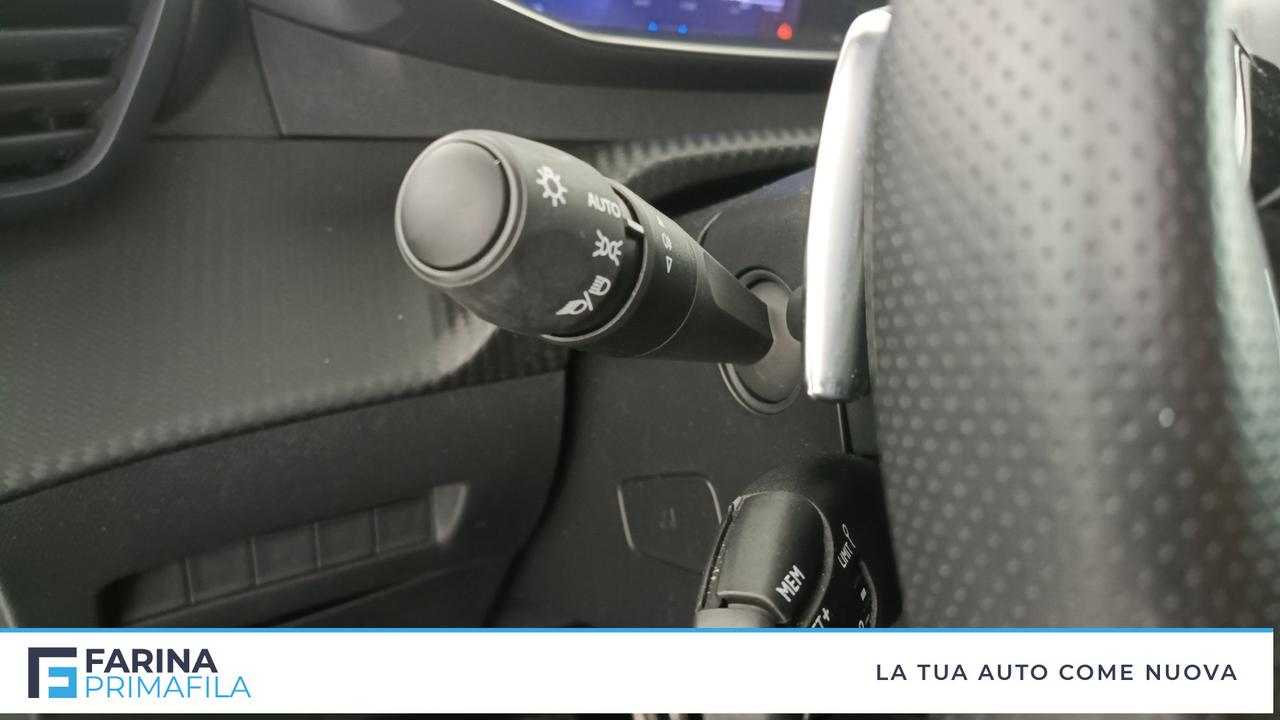 PEUGEOT 2008 II 2023 - 2008 gt hybrid 136