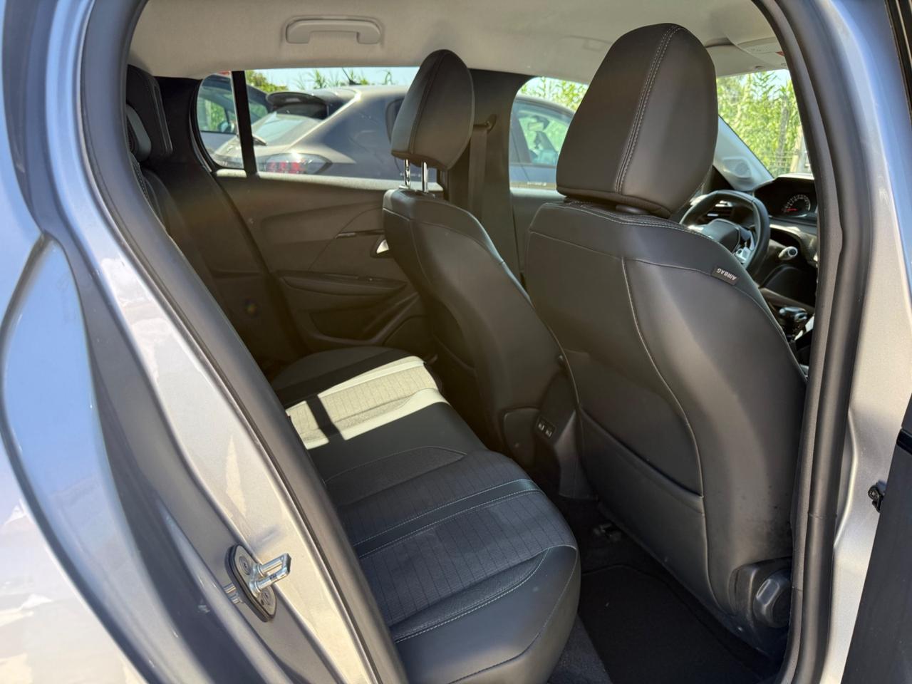 Peugeot 208 PureTech 100 Stop&Start 5 porte Allure Navi Pack
