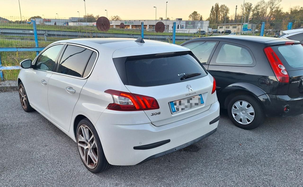 Peugeot 308 1.6bz THP Allure