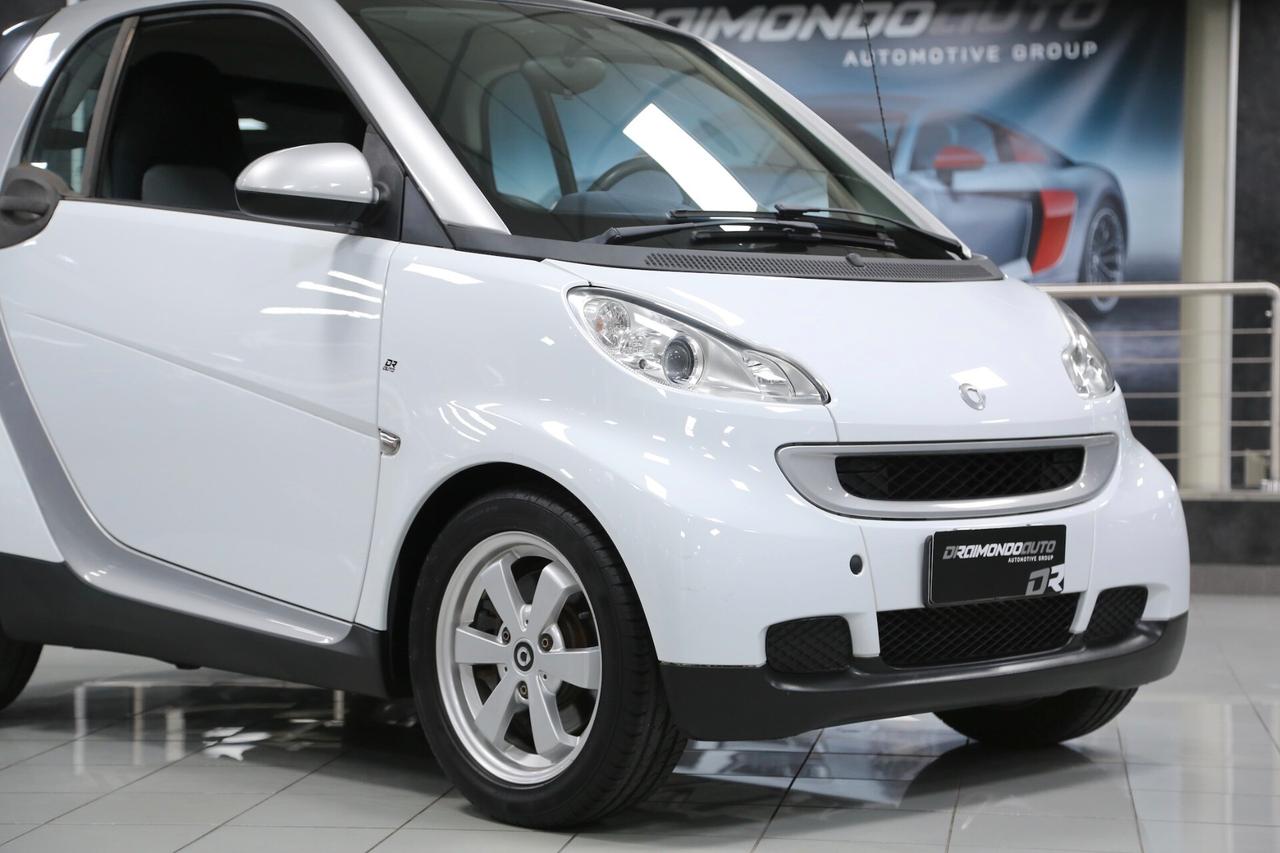Smart forTwo 1000 70 cv auto
